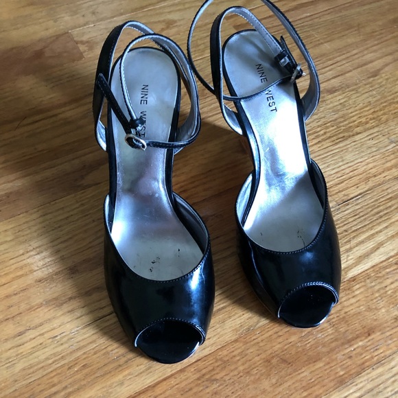 Nine West Wedge Heels - Picture 2 of 4